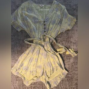Elan Pastel Yellow Floral Button Romper